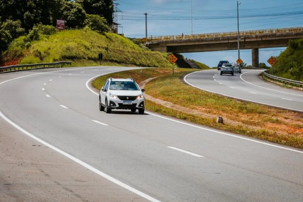 Semana Santa deve levar mais de 520 mil veículos às rodovias BA-099 e BA-093