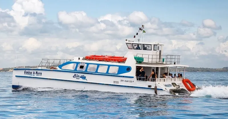 Catamarãs entre Salvador e Morro de São Paulo operam com lotação máxima durante Semana Santa