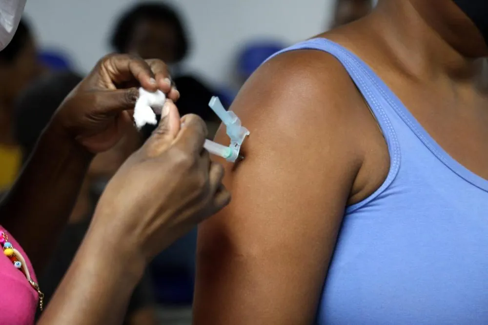 Bahia registra aumento de 192% nos casos graves de infecção respiratória por influenza