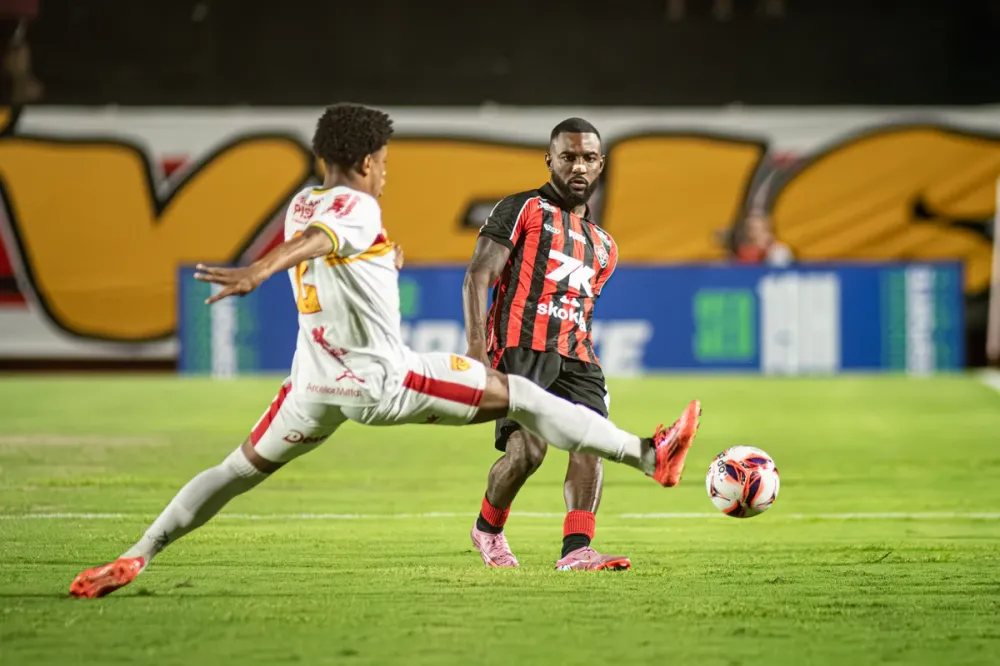 Vitória enfrenta líder Juazeirense em duelo decisivo pela Copa do Nordeste