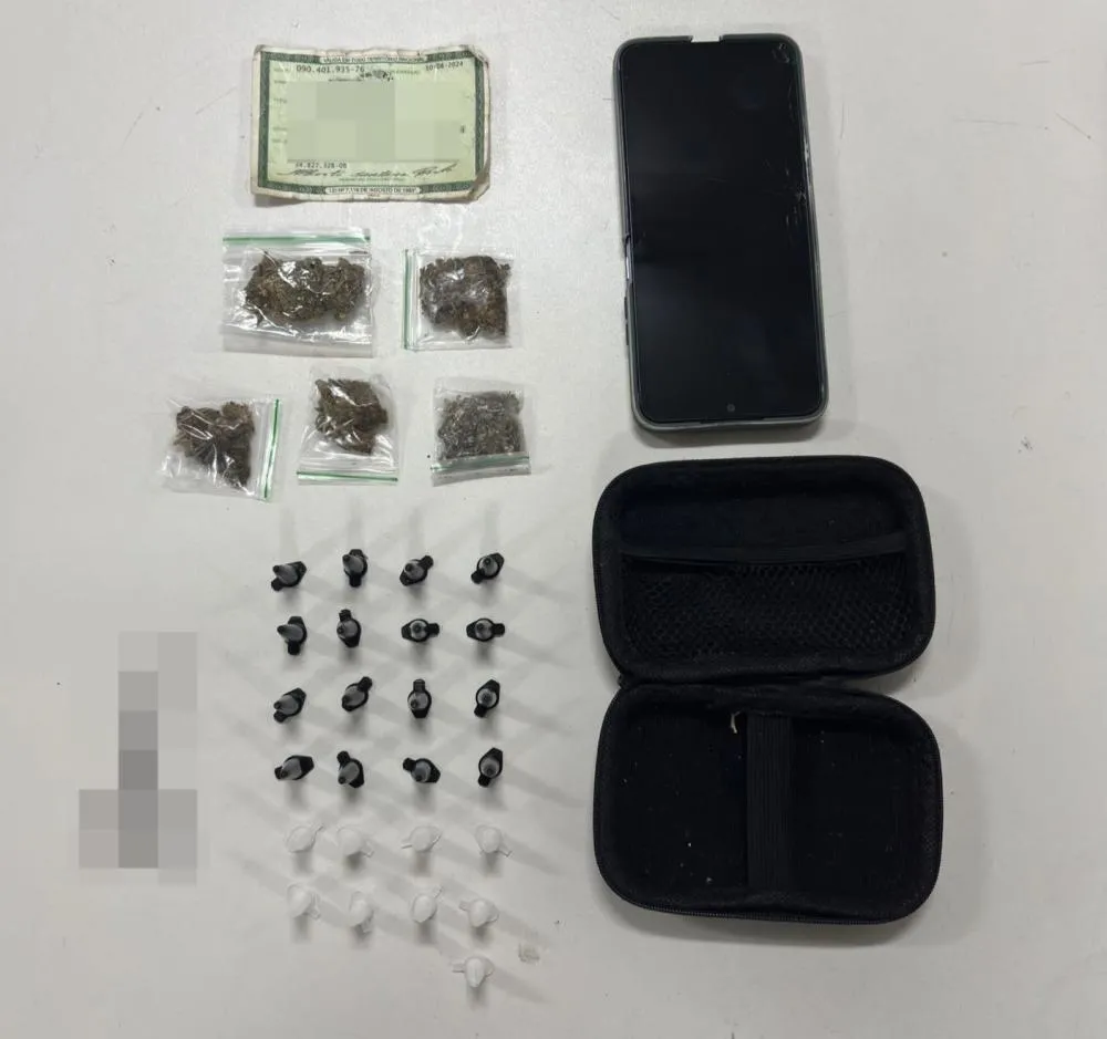 PM apreende drogas e conduz suspeito em Dias d’Ávila