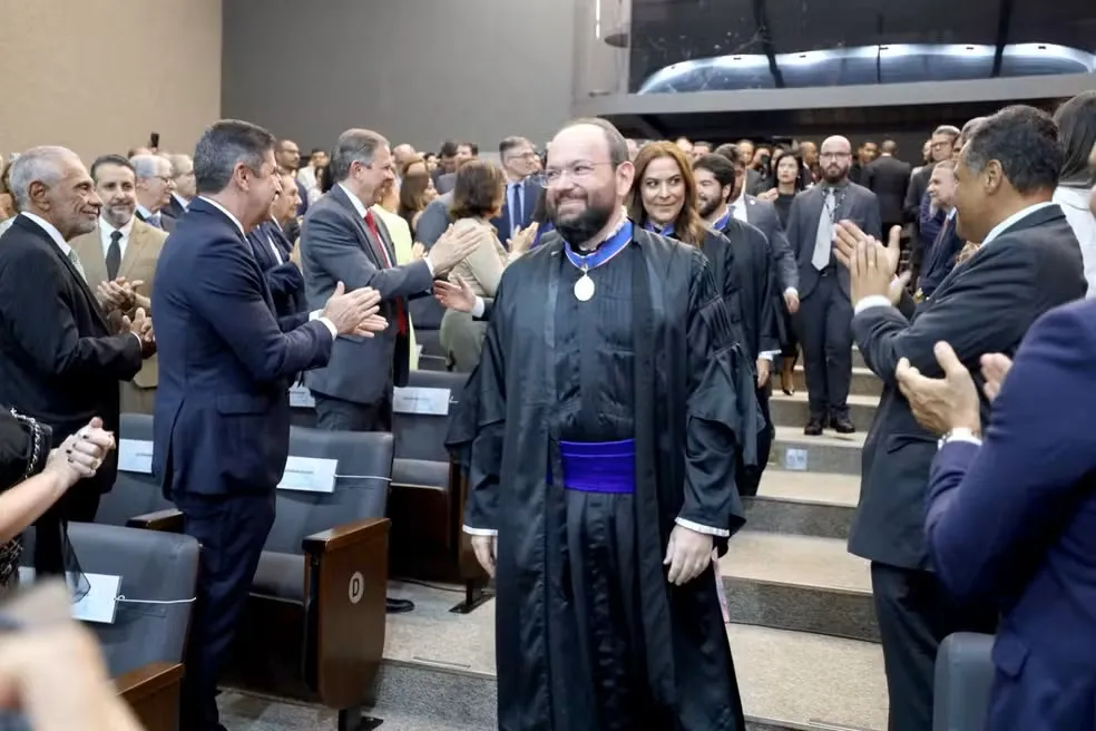 Novo presidente do TRE-BA toma posse e prioriza combate às fake news nas eleições de 2026