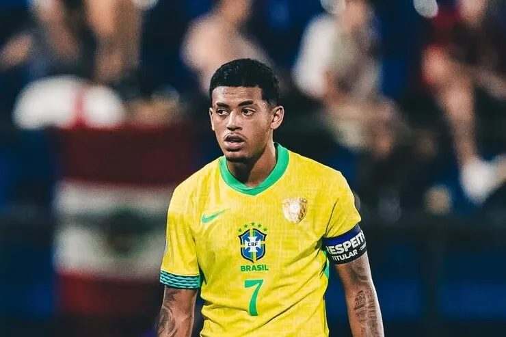 Joia do Bahia cai com o Brasil, mas segue fora no Brasileirão