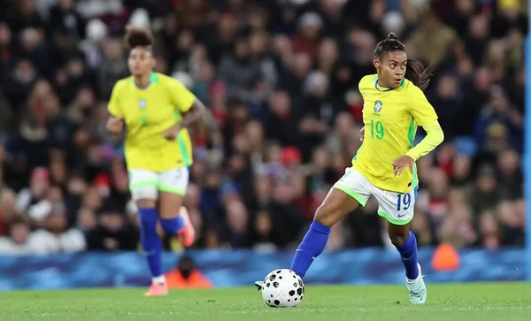 Atacante brasileira de 21 anos é apontada como a mais valiosa do futebol feminino mundial