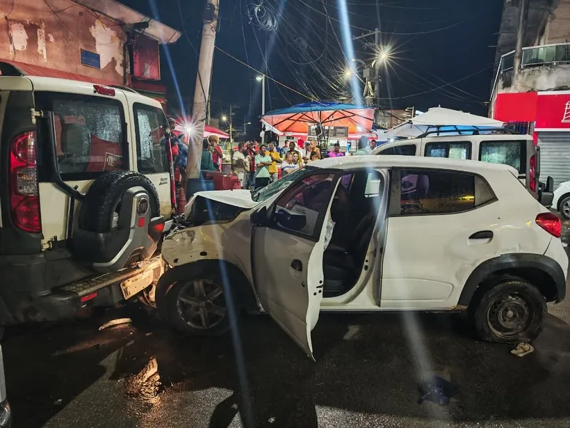 PM recupera veículo com restrição de roubo em Itapuã