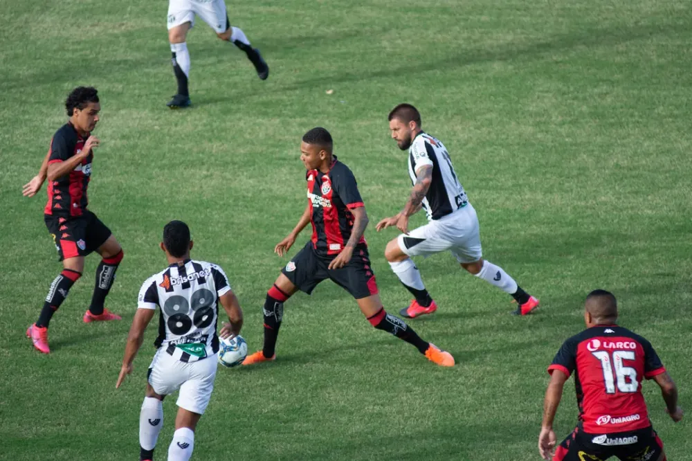 Com cenário favorável inédito, Vitória busca encerrar tabu com o Ceará