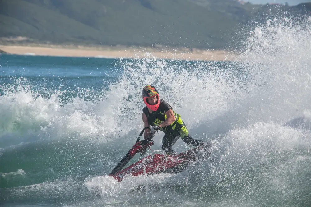 Camaçari recebe etapa da Copa do Mundo Jet Waves com pilotos de 10 países