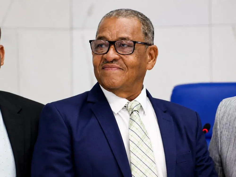 Justiça confirma problema apontado pelo vereador Manoel Jacaré e determina melhorias em pontos de ônibus da BA-099