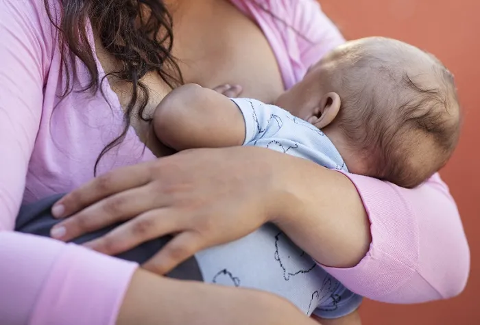 No mês das mães, especialista alerta: mulheres podem ter direito ao salário-maternidade e não sabem