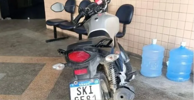 Motocicleta roubada é recuperada pela PM em Dias d’Ávila