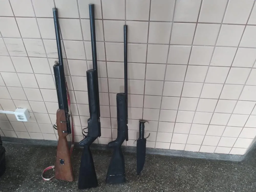 Homem é preso após apreensão de armas de fogo em Dias d’Ávila