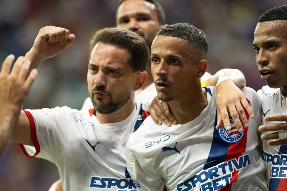 Juba se coloca à disposição para substituir Éverton Ribeiro no Bahia