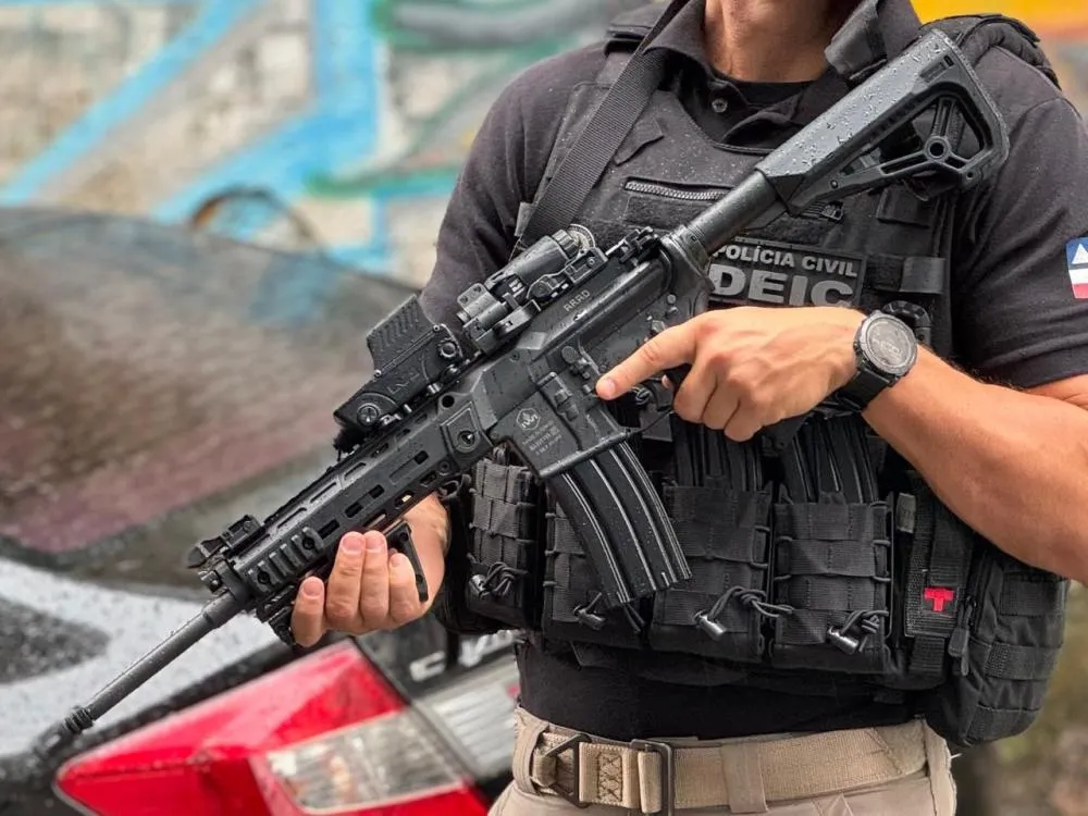 Polícia Civil apreende 60 kg de maconha e comprimidos de drogas sintéticas em Vilas do Atlântico
