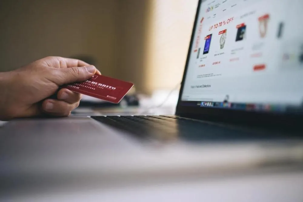 Nova regra após fim da ‘taxa das blusinhas’ abre caminho para baratear compras de até US$ 3 mil