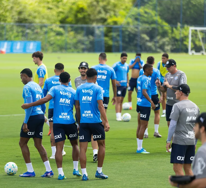 Após vexame, Bahia conta com novidades no treino antes do Grêmio