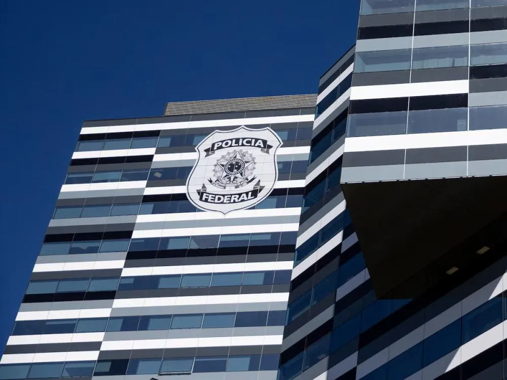 PF troca delegado que pediu investigação contra Lulinha e chefiava inquérito de desvios no INSS