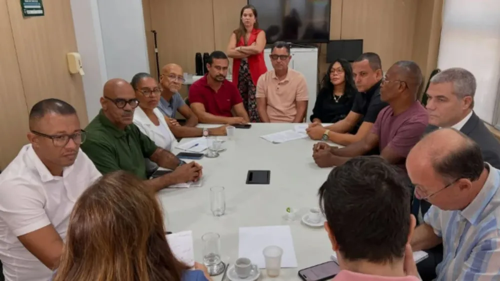 Rodoviários mantêm estado de greve após nova rodada de negociação sem acordo em Salvador