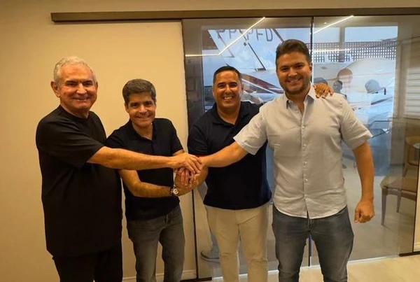 Ex-prefeito de cidade baiana rompe com grupo do PT após 20 anos e declara apoio a ACM Neto