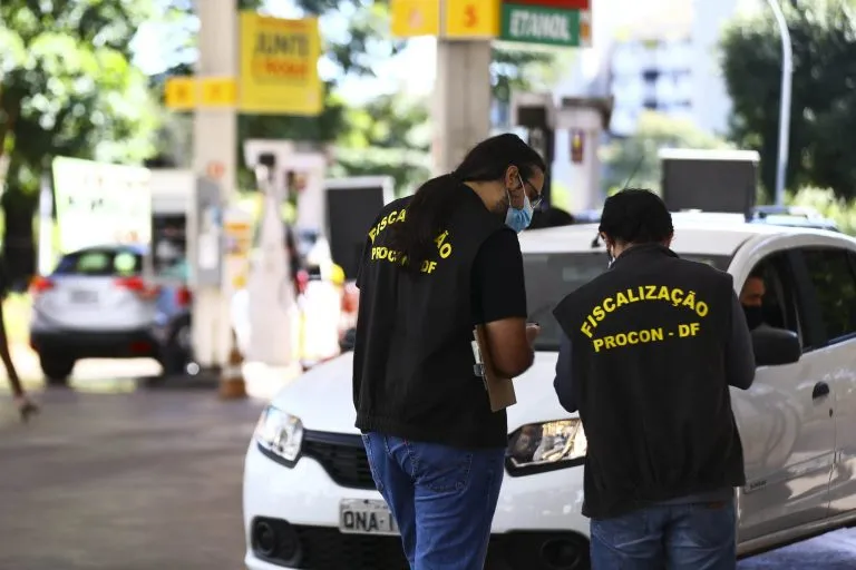 Câmara pode votar na próxima semana projetos para conter alta dos combustíveis