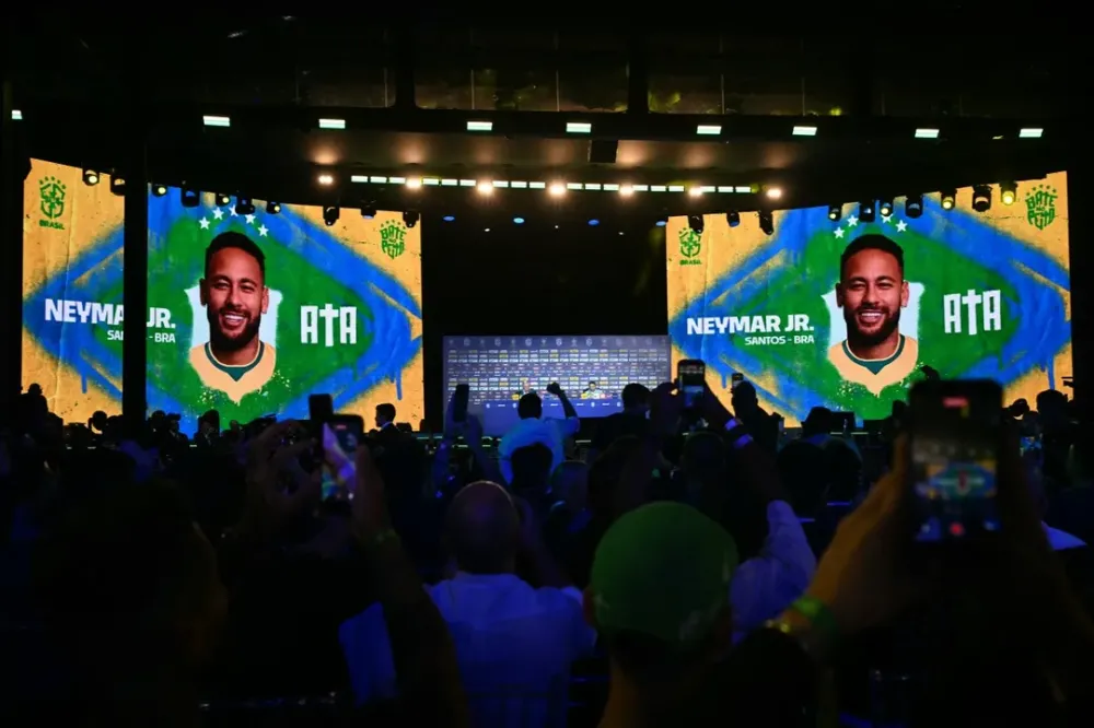 Neymar fatura R$ 30 milhões em 1 hora após convocação para Copa do Mundo