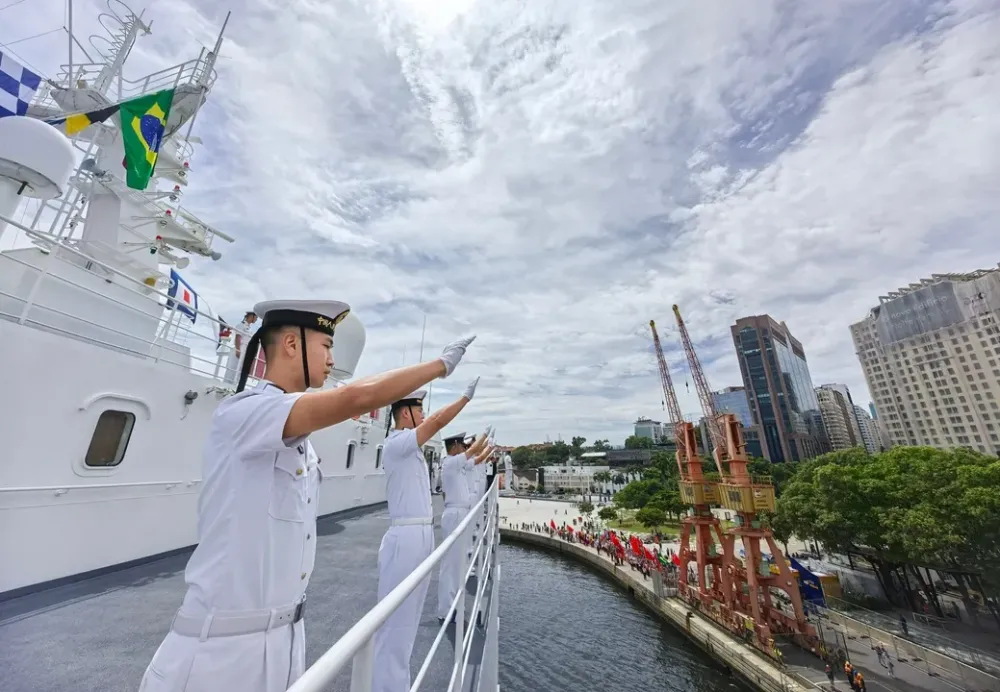 Governo federal autoriza navio de guerra chinês a atracar em Salvador