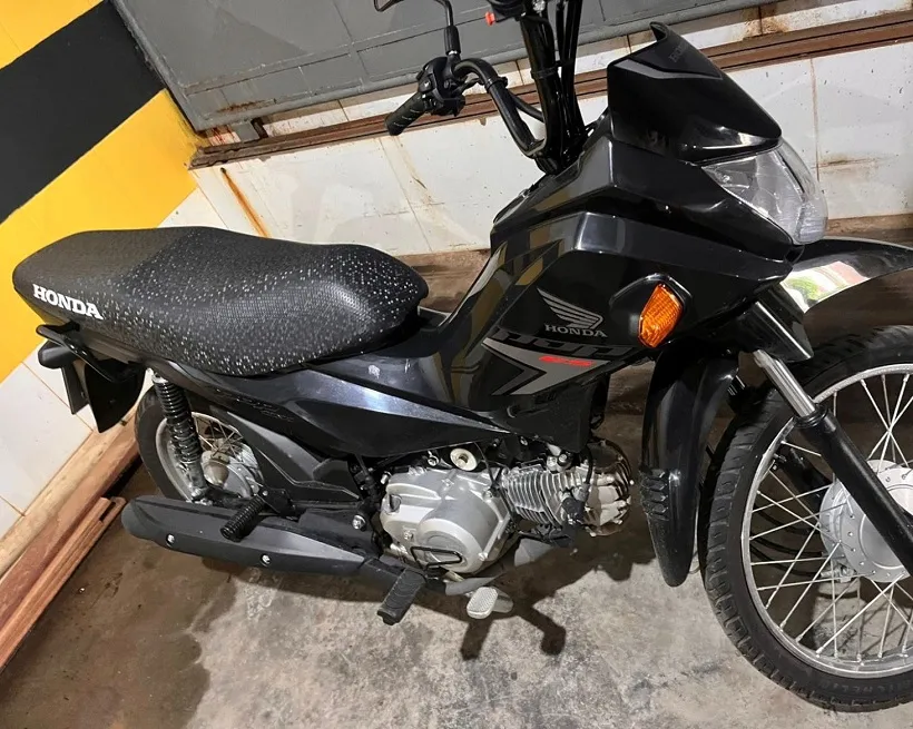 Moto é roubada por dupla armada na Via Parafuso, em Camaçari