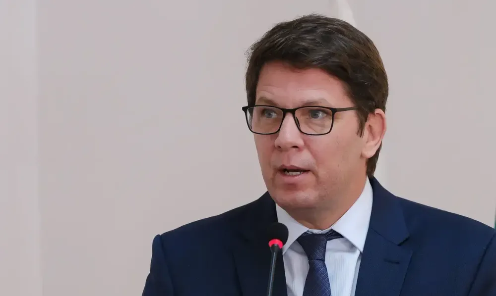 Mário Frias viajou para o exterior sem autorização da Câmara