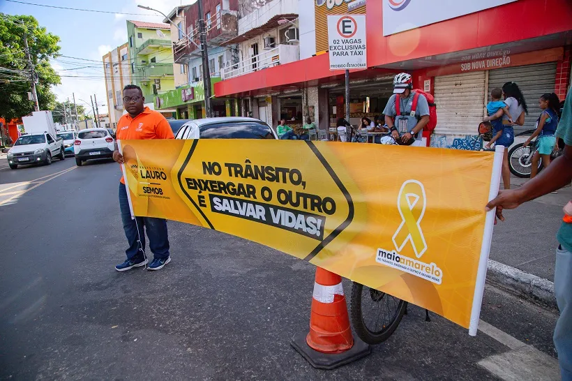Campanha Maio Amarelo promove ação educativa e orientações para motoristas e pedestres