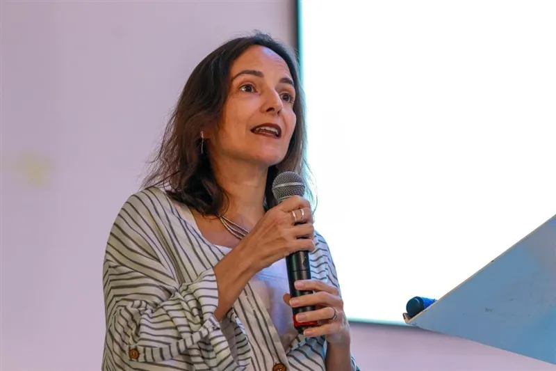 Casa da Cultura recebe encontro sobre acolhimento familiar em Mata de São João
