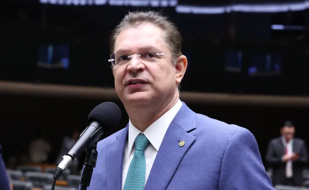 Centrão rejeita proposta de escala 4x3 apresentada pelo PL durante debate sobre fim da escala 6x1