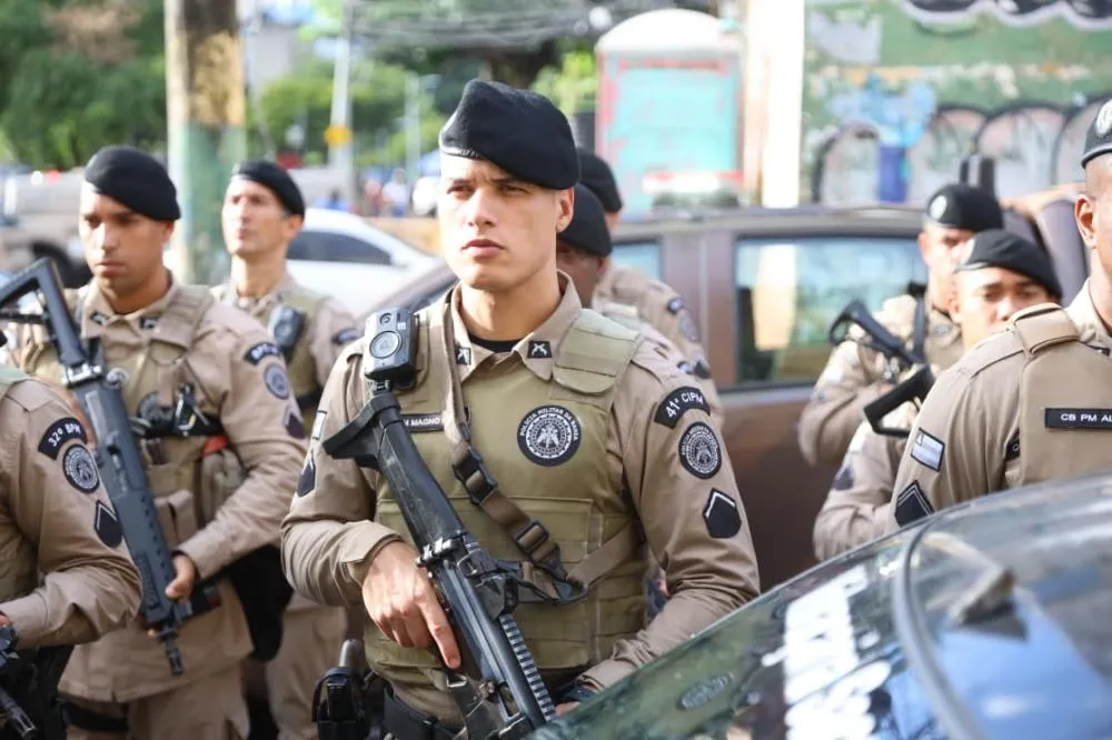 Força Total apreende fuzil M4, cumpre mandados de prisão e reforça combate ao crime em toda a Bahia