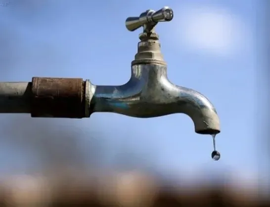 Furto de equipamentos interrompe abastecimento de água em bairros de Amado Bahia