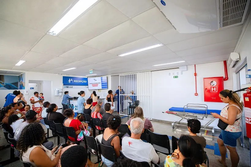 Novo Nelson Barros realiza mais de 300 atendimentos no primeiro dia de funcionamento, em Lauro de Freitas