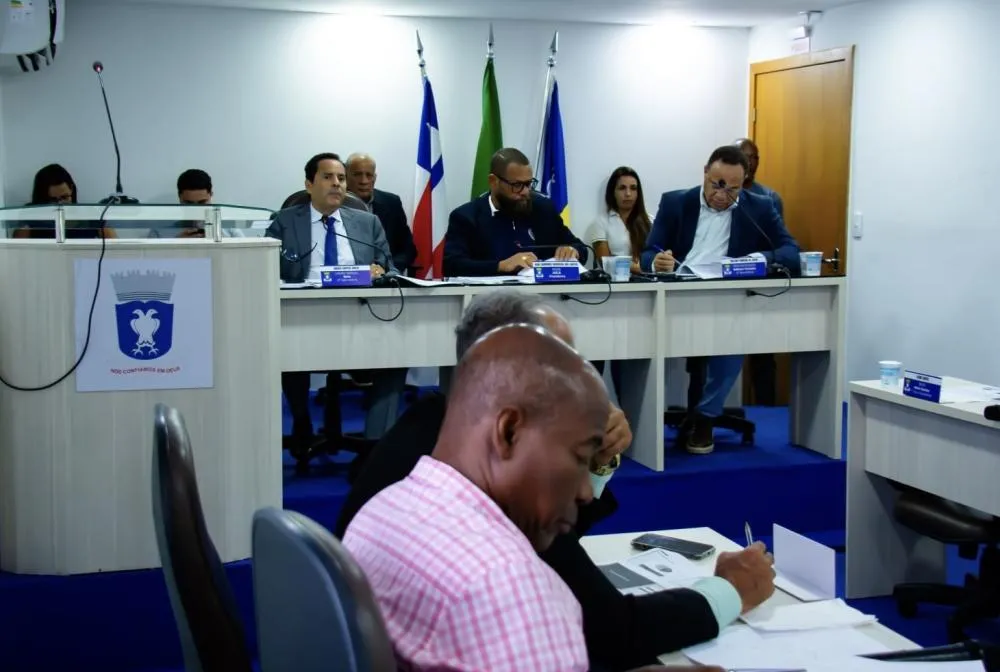 Audiência pública destaca superávit, crescimento econômico e investimentos em Lauro de Freitas