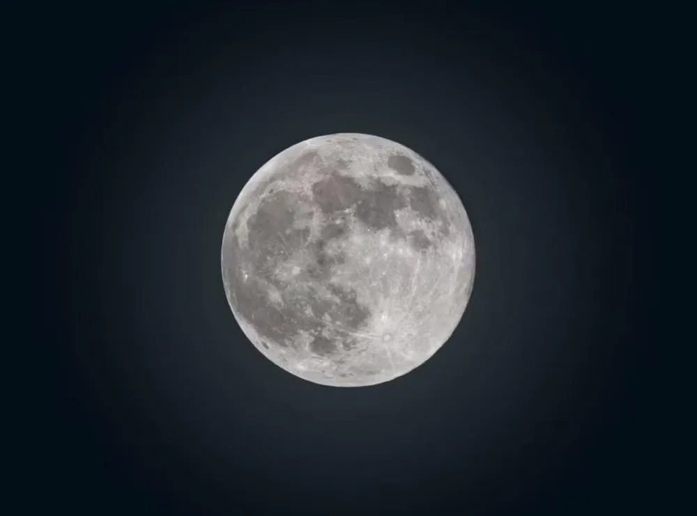 Céu terá rara combinação de Lua Azul e microlua na madrugada deste domingo (31)