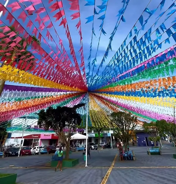 Dias d’Ávila promove Arraiá Feliz Idade com forró, dança e valorização da pessoa idosa