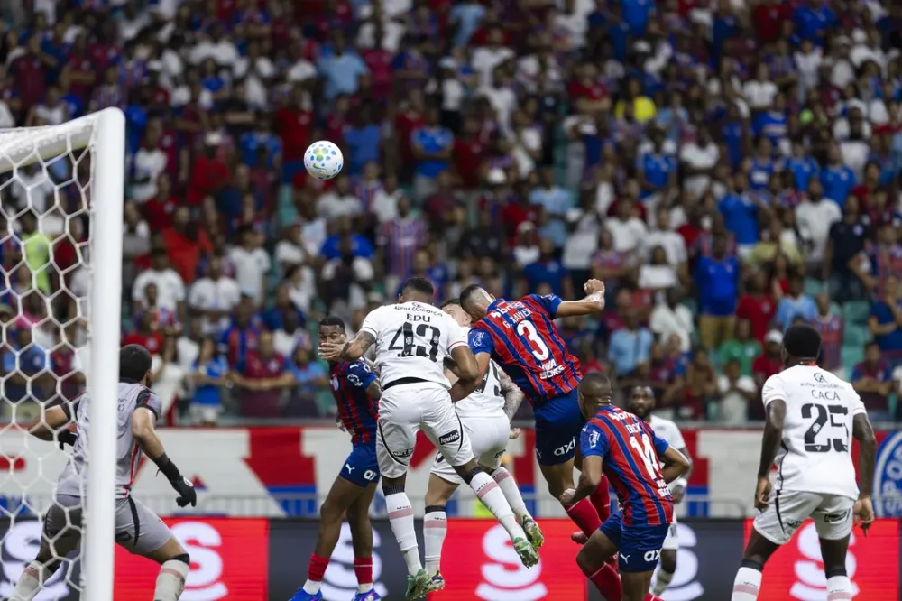 Veja quem ainda pode deixar Bahia e Vitória no Brasileirão