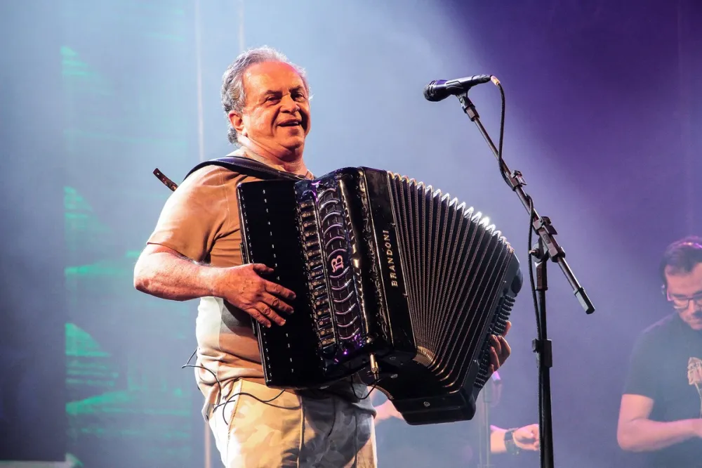 Flávio José anuncia que não fará shows na Bahia após impasse sobre cachês do São João