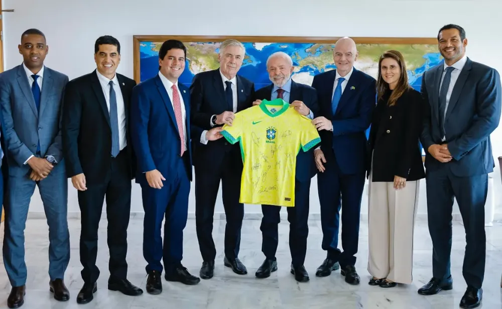 Campanha de Lula vai usar Copa do Mundo em jingle de reeleição