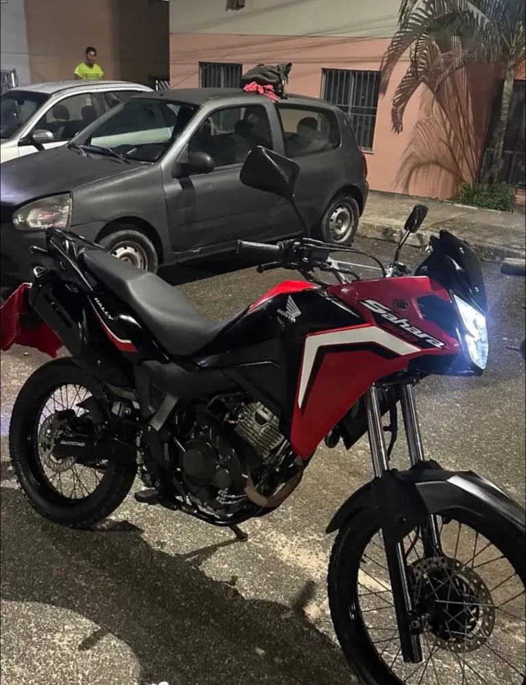Moto é furtada dentro de condomínio residencial em Imbassaí