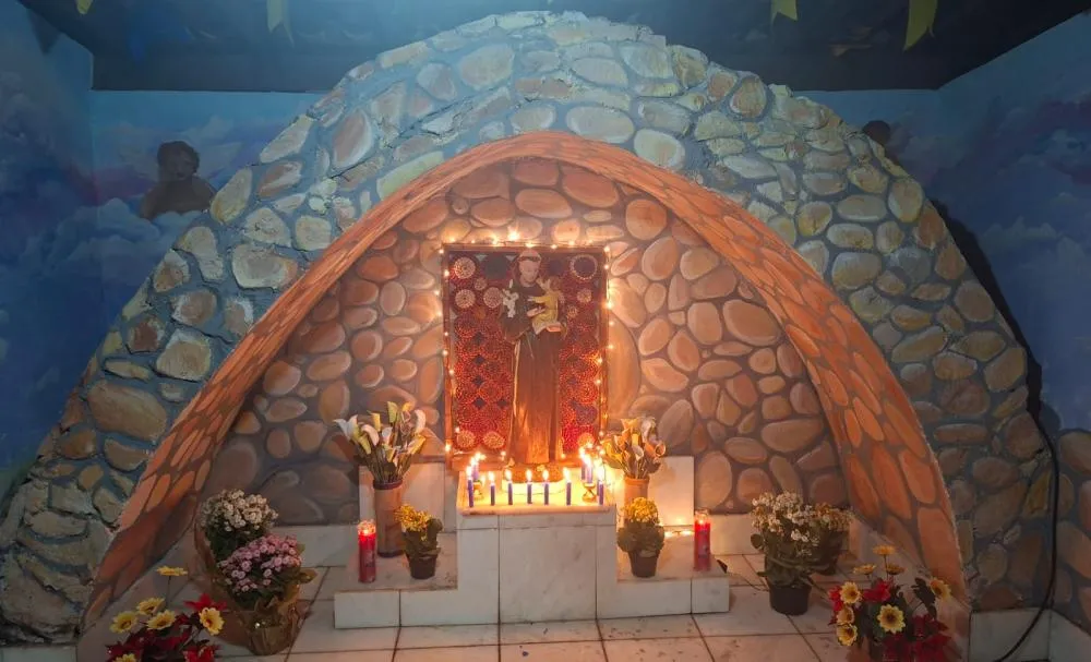 Primeiro Cortejo de Santo Antônio reúne fé, cultura e devoção na Vila de Santo Antônio