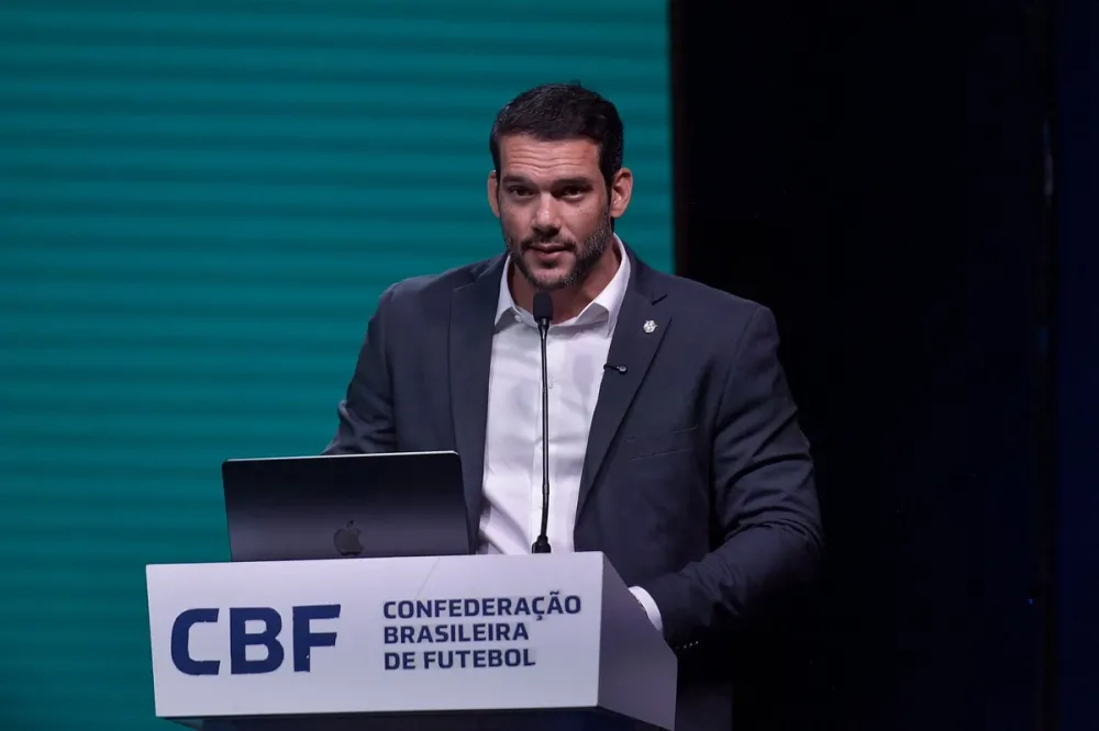 Portal aponta que presidente da CBF levou esposa e suposta amante à Copa do Mundo com despesas atribuídas à entidade