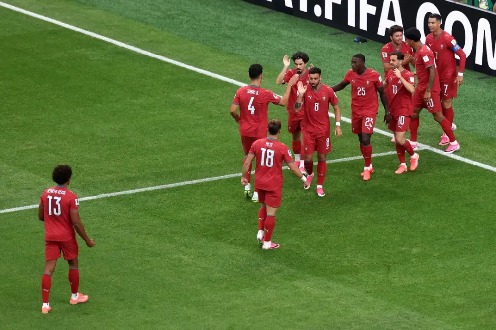 “É apenas mais um”: Meia de Portugal é detonado por fala sobre CR7