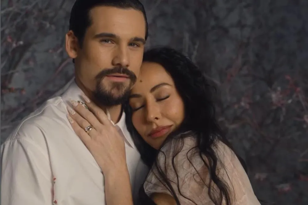 Sabrina Sato anuncia gravidez e espera primeiro filho com Nicolas Prattes