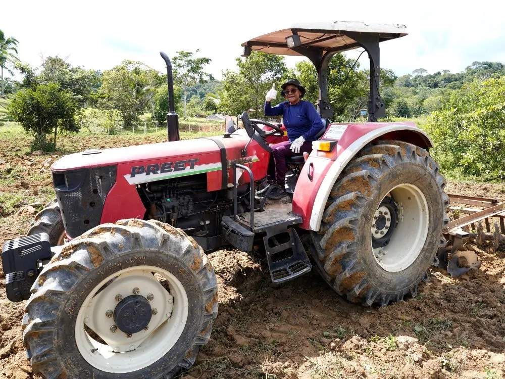 Curso de operação de tratores capacita mulheres e amplia oportunidades no campo em Pojuca