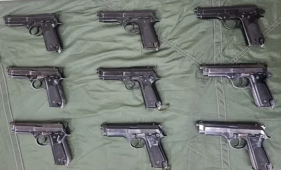 Ações pró-armas de Trump devem favorecer facções criminosas no Brasil