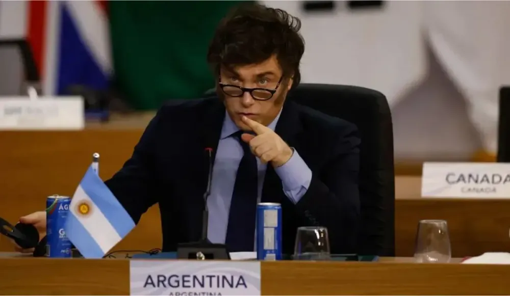 Presidente da Argentina quebra protocolo após vice na Copa do Mundo