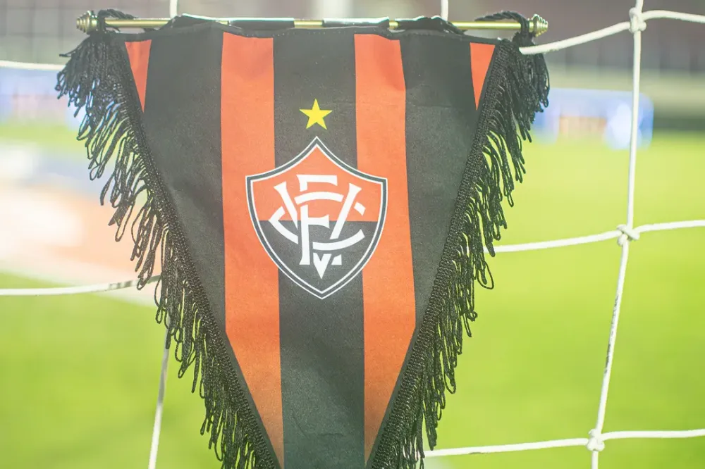 Vitória empresta promessa da base para clube europeu