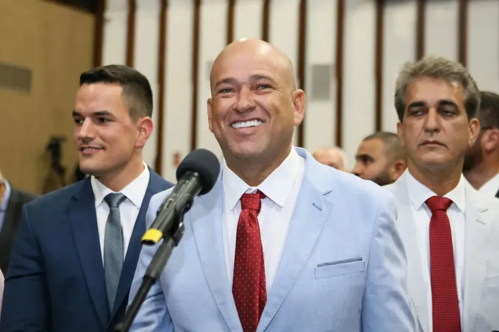 Mesmo preso, Avante mantém candidatura de Binho Galinha: “Justiça que resolva”
