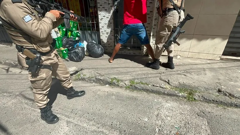 PM captura faccionado que fez namorada de refém no Nordeste de Amaralina